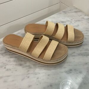 Universal Thread Platform Sandals Size 7.5